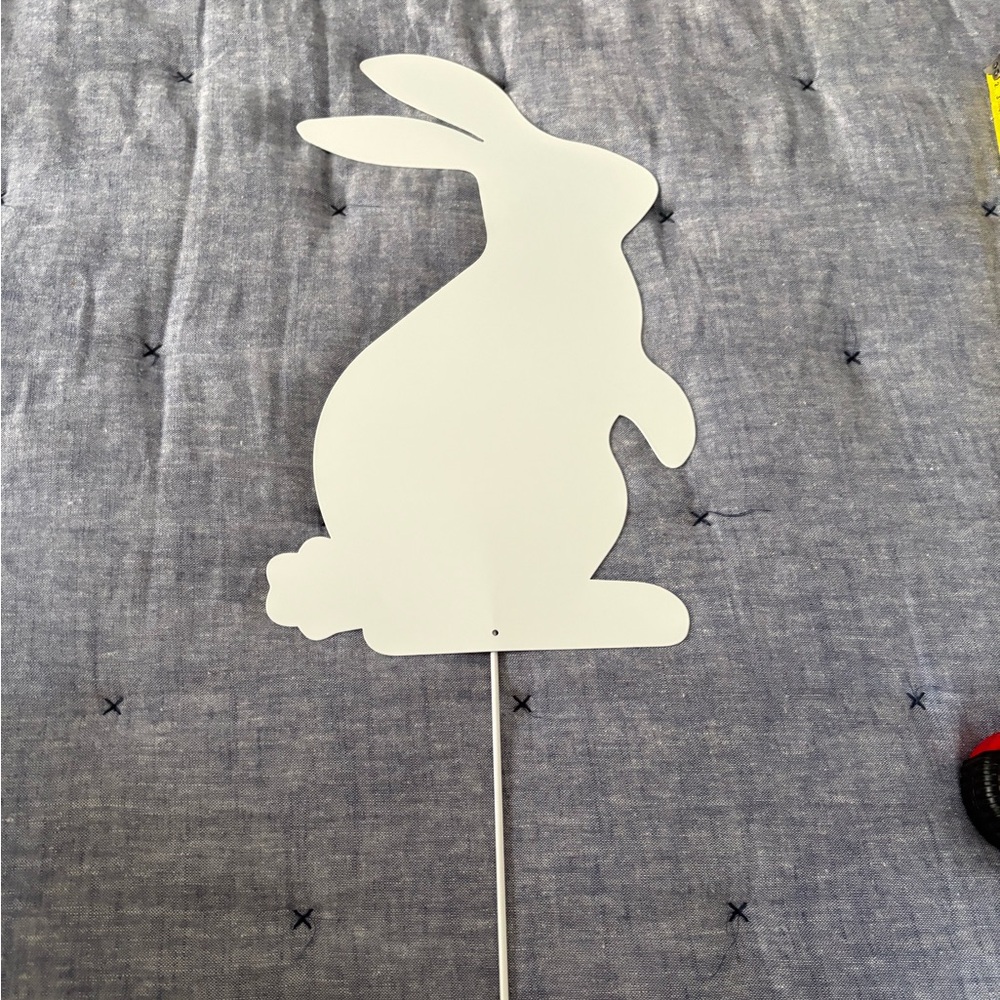 Metal bunny for garden- new